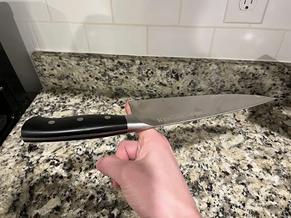 https://steelbluekitchen.com/wp-content/uploads/2023/02/MK9-Chef-Knife_Balance.webp